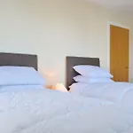 3 Bedroom Canal-Side Apartment Sleeps 6