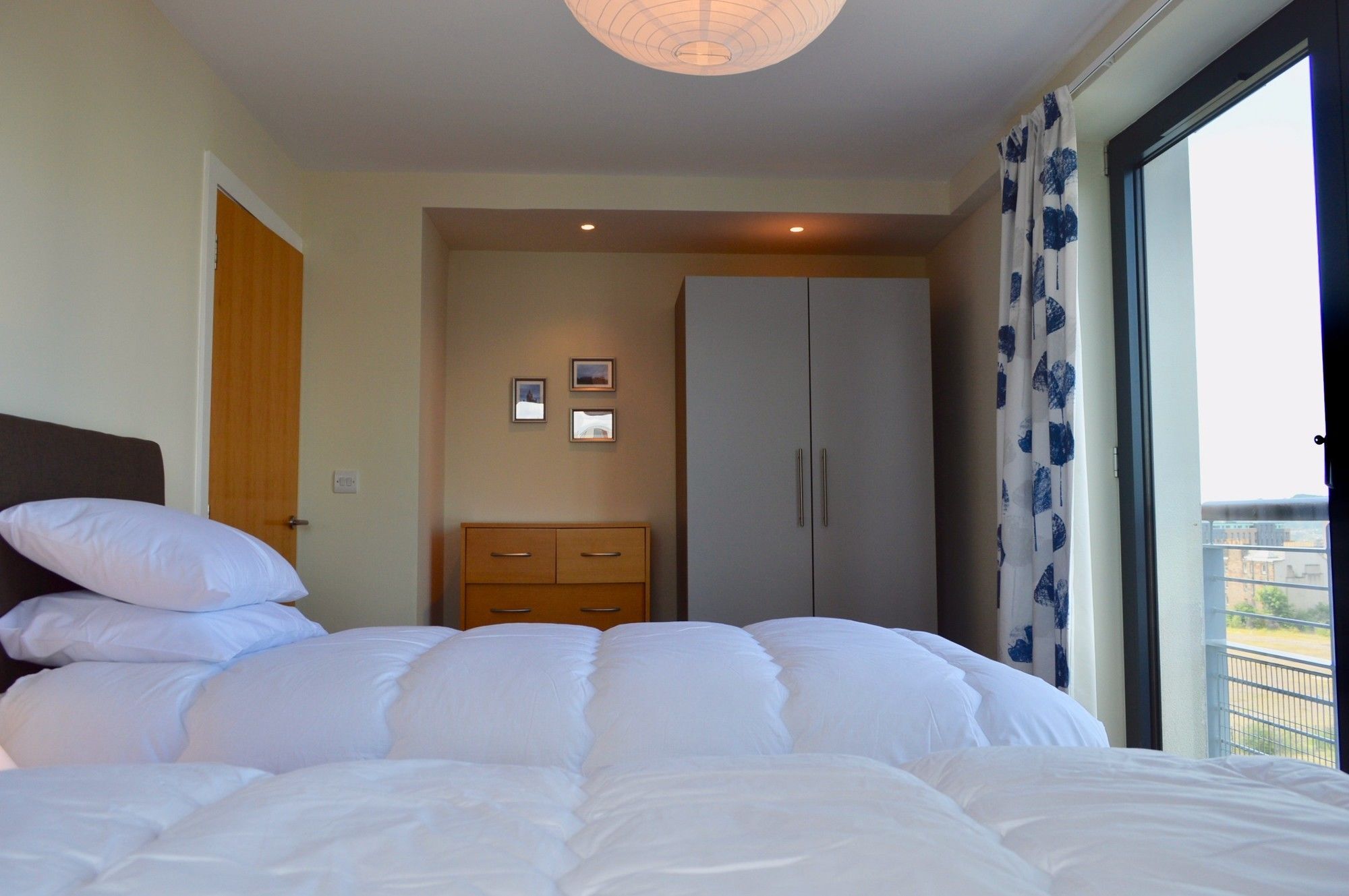 3 Bedroom Canal-side Sleeps 6