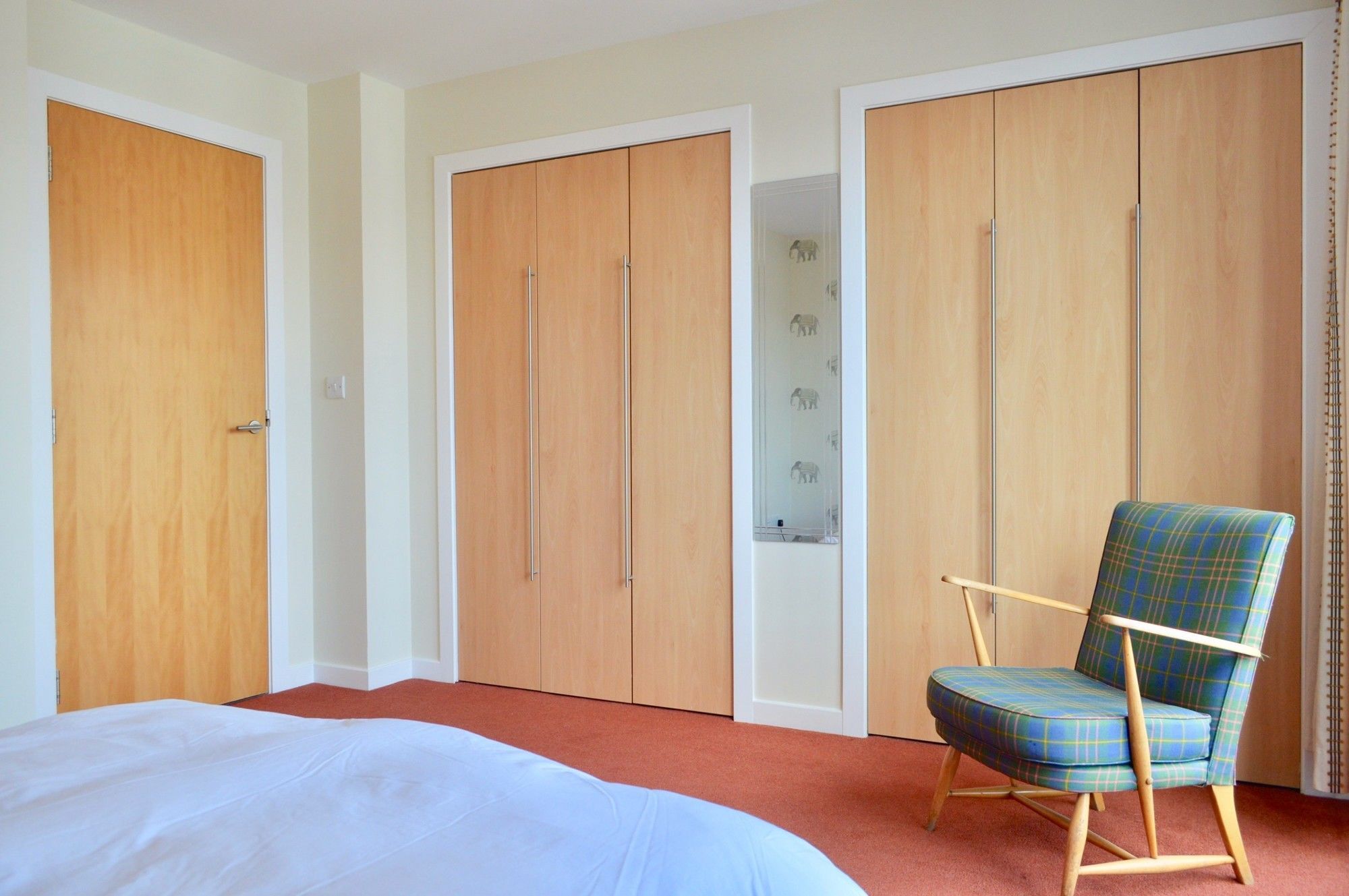 3 Bedroom Canal-side Sleeps 6